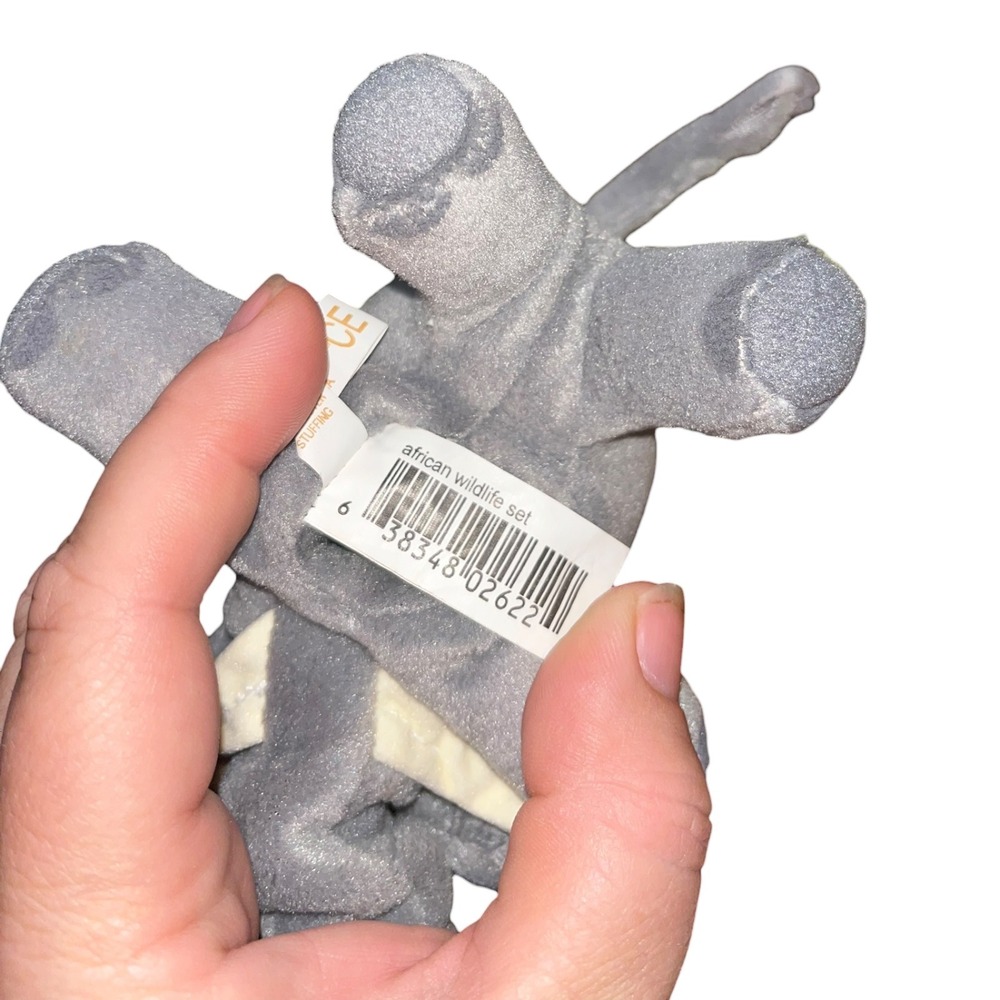 Folkmanis African Wildlife Finger Puppet Playset Retired Giraffe Zebra Elephant - Picture 4 of 6